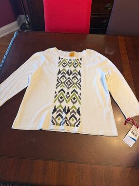 NWT Ruby Rd. White Sweater with Black, Gray and Lime Green Sequin Geometric new